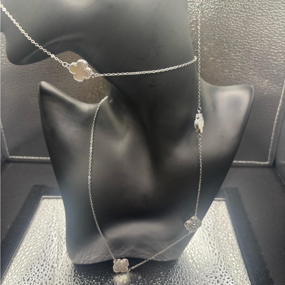 Elegant Silver Mother Of Peal   Necklace